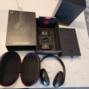 Beats studio 3 headphones